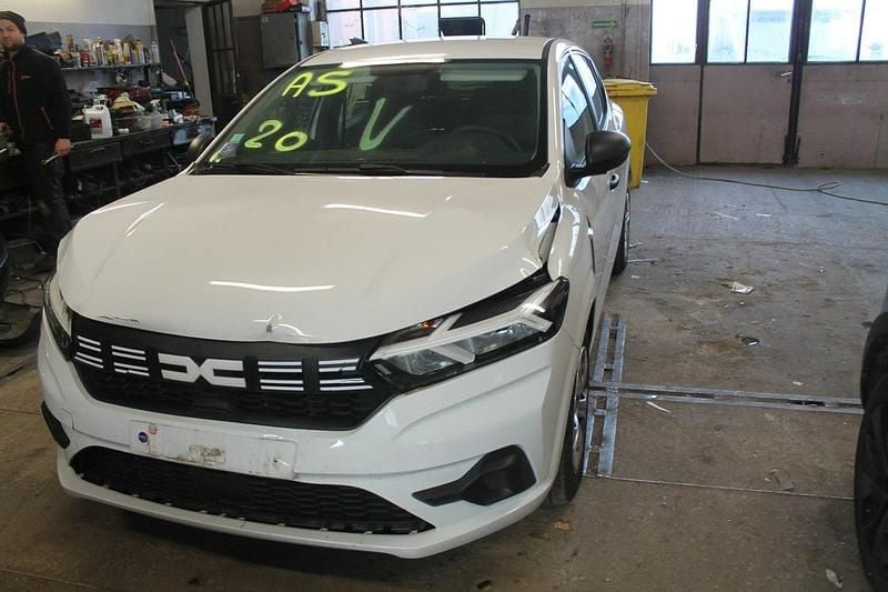 Biały Używany 2023 Dacia Sandero Hatchback | 25 900 zł - Obraz 1/4