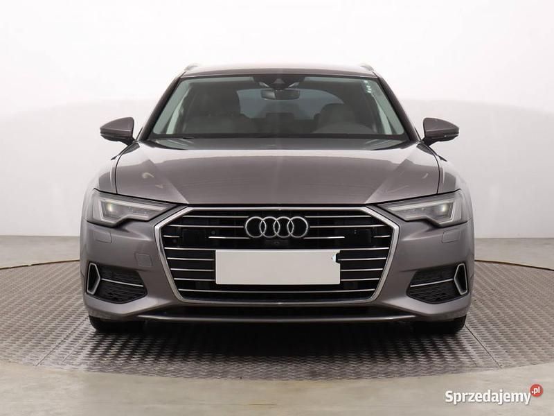 Używany Audi A6 2019 Szary Kombi