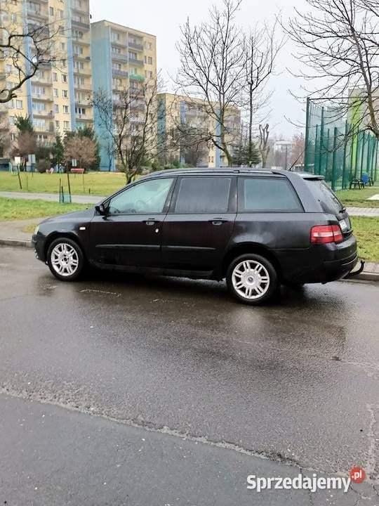 Używany Fiat Stilo 2004 Czarny Sedan/Limuzyna