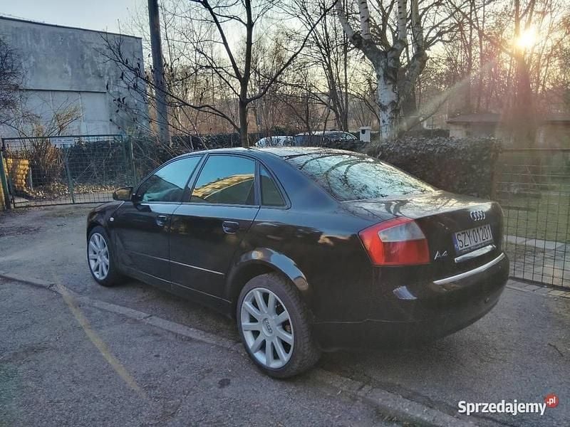 Używany Audi A4 2003 Czarny Sedan/Limuzyna