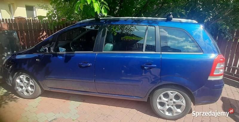 Niebieski Używany 2006 Opel Zafira Minivan | 12 000 zł (Uczciwa cena) - Obraz 1/4