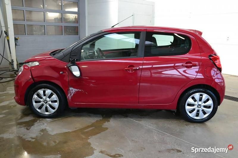Używany Citroën C1 75 KM (55 kW) 2018 Bordowy Hatchback