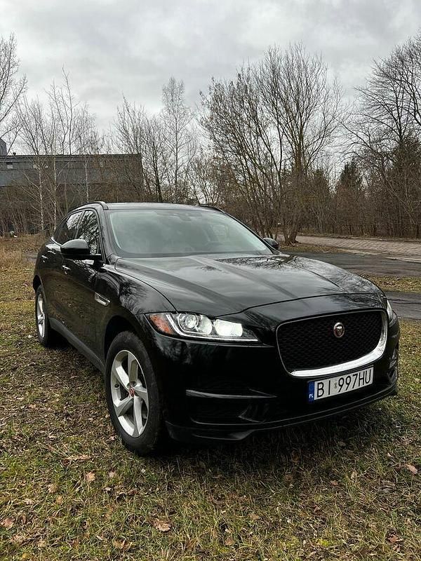 Czarny Używany 2017 Jaguar F-Pace SUV | 94 900 zł (Uczciwa cena) - Obraz 1/4