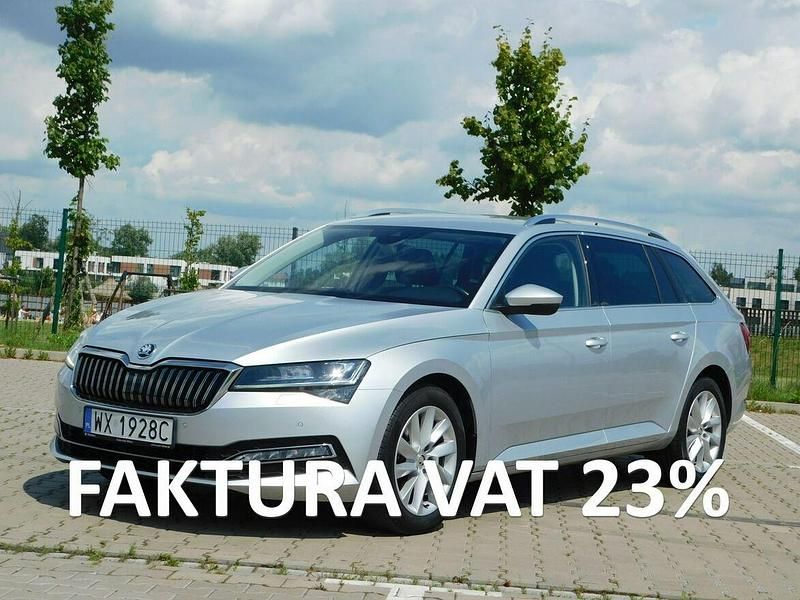 Srebrny Używany 2019 Skoda Superb Kombi | 79 980 zł (Dość drogi) - Obraz 1/4
