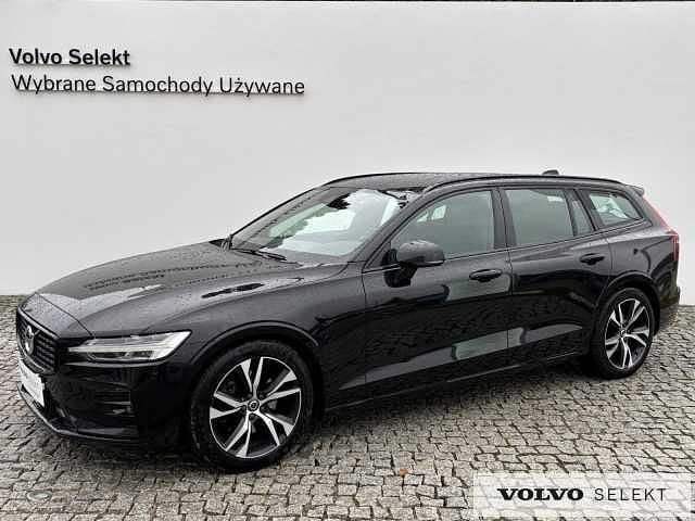 Czarny Używany 2021 Volvo V60 Kombi | 124 900 zł (Dobra cena) - Obraz 1/3