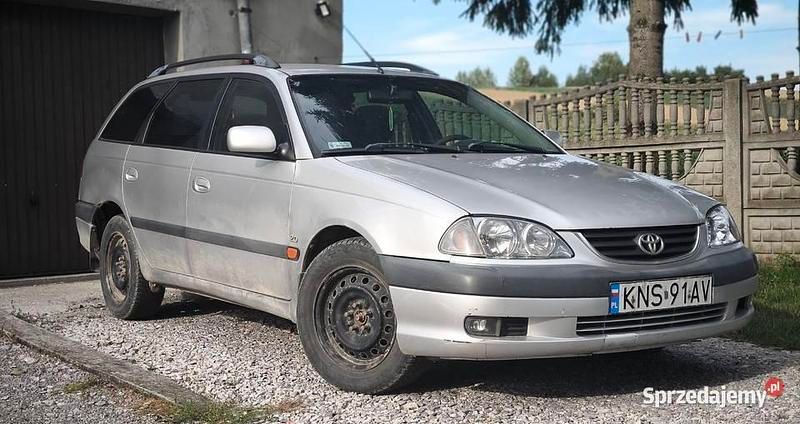 Używany 2003 Toyota Avensis T2 | 3100 zł (Super Cena) - Obraz 1/4
