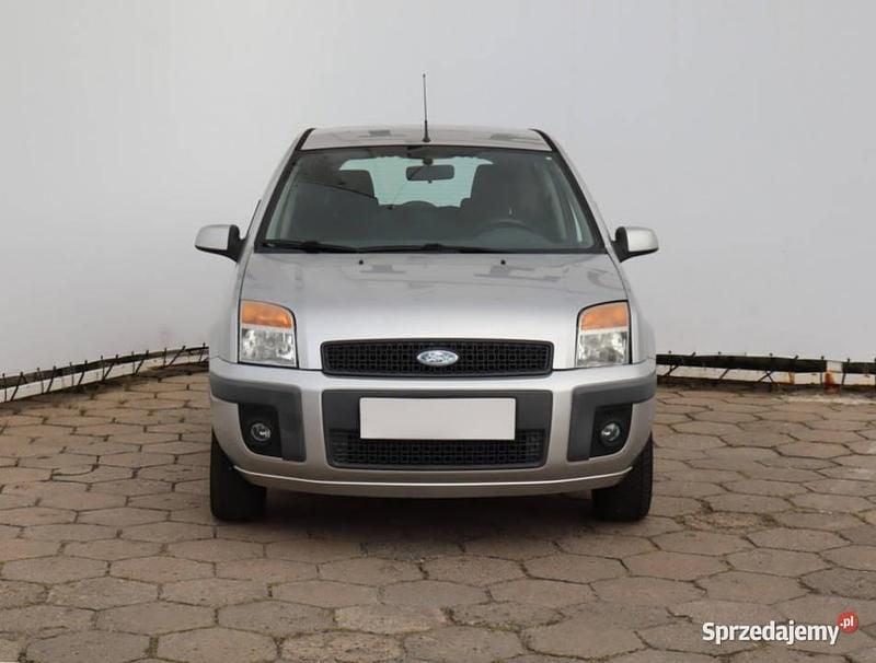 Szary Używany 2007 Ford Fusion Minivan | 6999 zł (Uczciwa cena) - Obraz 1/4