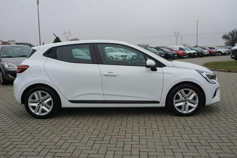 Używany Renault Clio V Life 140 KM (102 kW) 2021 Biały Hatchback
