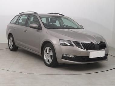 Złoty Używany 2017 Skoda Octavia Kombi | 35 999 zł (Uczciwa cena) - Obraz 1/4