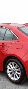 Używany Toyota Corolla Comfort 122 KM (89 kW) 2020 Czerwony Sedan/Limuzyna
