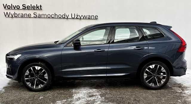 Używany Volvo XC60 250 KM (183 kW) 2026 Niebieski SUV
