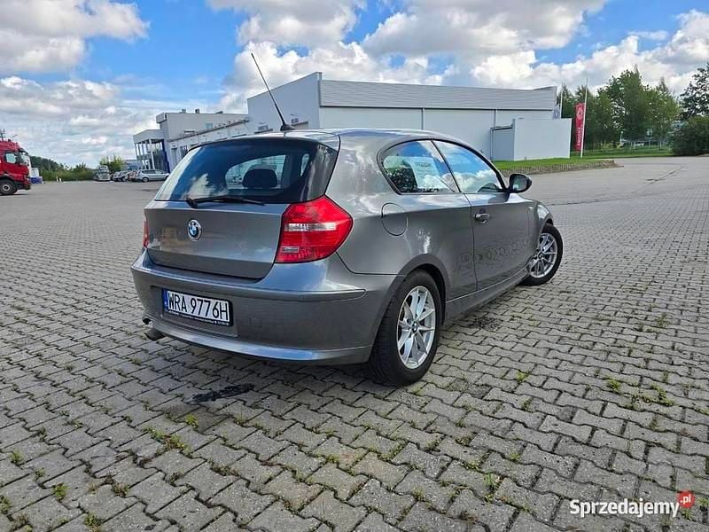Używany BMW 116 2011 Srebrny Hatchback