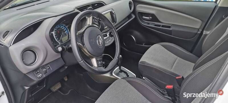Używany 2014 Toyota Yaris Hybrid | 52 500 zł (Drogi) - Obraz 1/4
