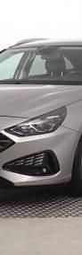Używany Hyundai i30 120 KM (88 kW) 2022 Srebrny Kombi