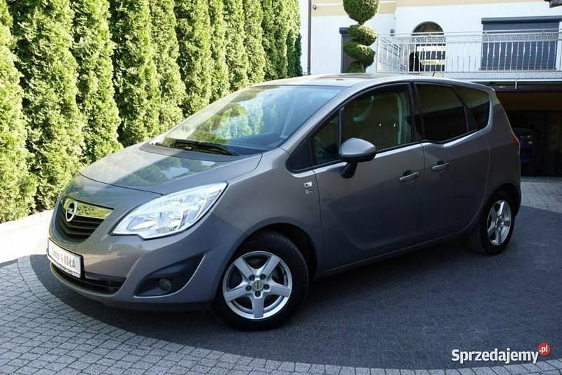 Brązowy Używany 2012 Opel Meriva Minivan | 19 900 zł (Uczciwa cena) - Obraz 1/4