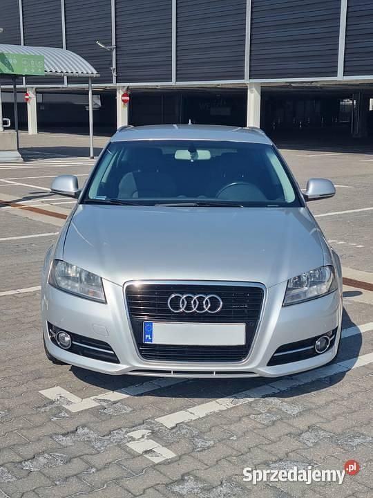 Srebrny Używany 2009 Audi A3 Sportback Ambition Hatchback | 24 950 zł (Uczciwa cena) - Obraz 1/4