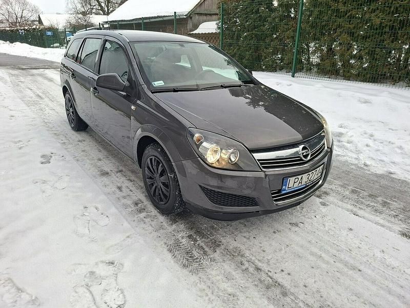 Używany Opel Astra 2011 Szary Kombi