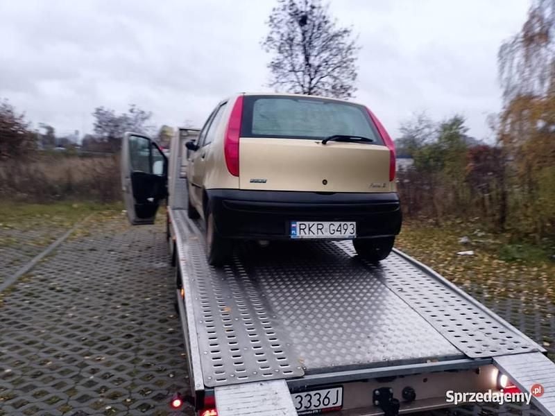 Używany 2000 Fiat Punto Sedan/Limuzyna | 850 zł - Obraz 1/3