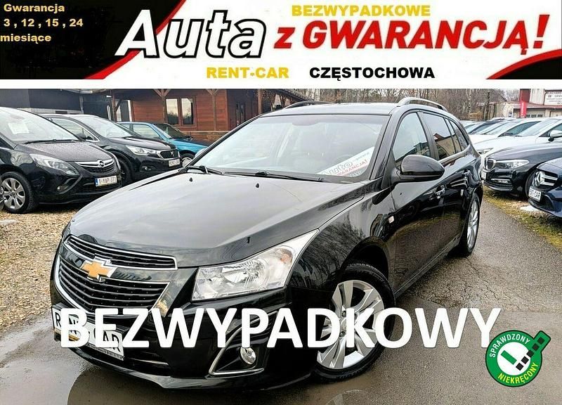Czarny Używany 2013 Chevrolet Cruze LTZ Kombi | 23 900 zł - Obraz 1/4
