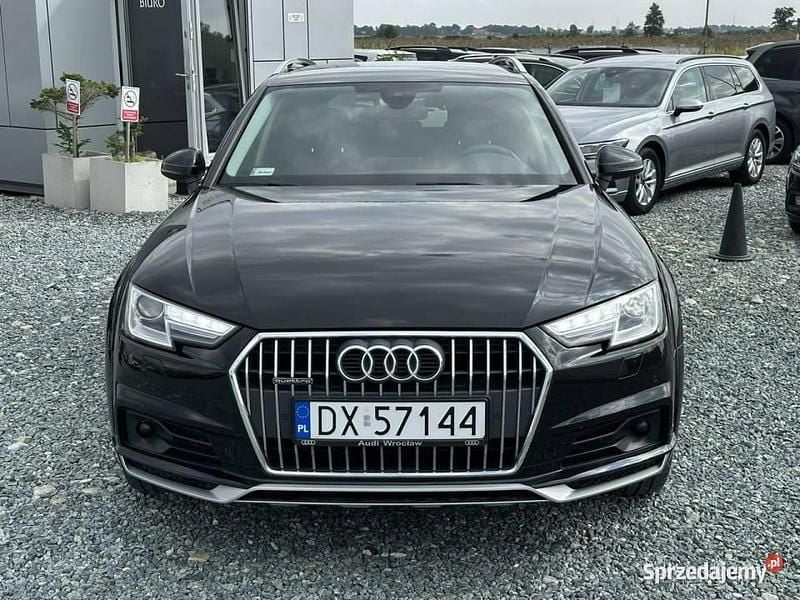 Czarny Używany 2017 Audi A4 Allroad Kombi | 45 900 zł - Obraz 1/4