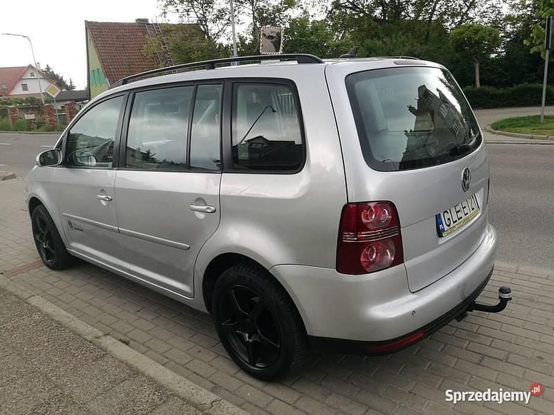 Używany VW Touran R 105 KM (77 kW) 2007 Srebrny Minivan