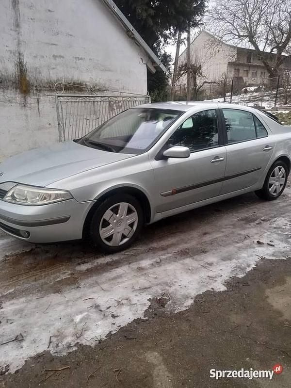 Używany Renault Laguna II 2001 Srebrny Hatchback