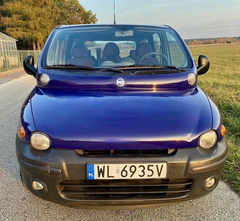 Inny kolor Używany 2003 Fiat Multipla Minivan | 23 900 zł - Obraz 1/4