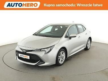 Używany Toyota Corolla 116 KM (85 kW) 2019 Srebrny Hatchback