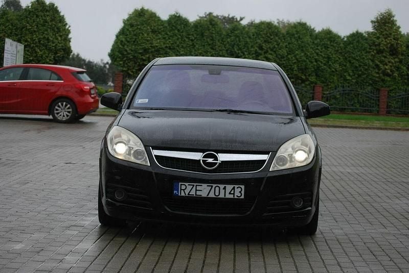 Czarny Używany 2007 Opel Vectra Sedan/Limuzyna | 6999 zł (Uczciwa cena) - Obraz 1/4