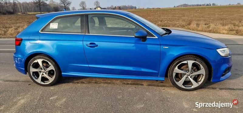 Niebieski Używany 2016 Audi A3 S-Line Hatchback | 34 999 zł - Obraz 1/4