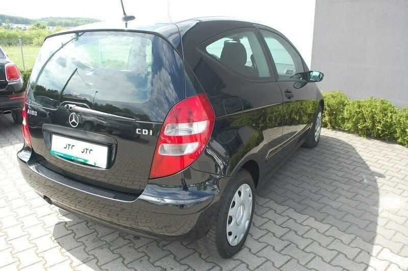 Używany Mercedes A160 82 KM (60 kW) 2007 Czarny (metalik) Hatchback