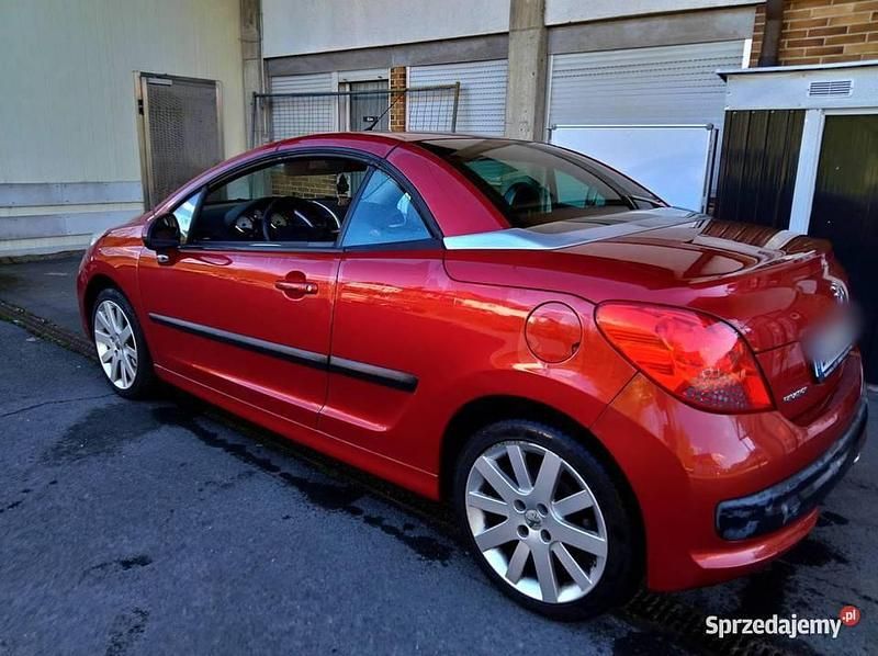 Używany Peugeot 207 CC 120 KM (88 kW) 2007 Bordowy Kabriolet