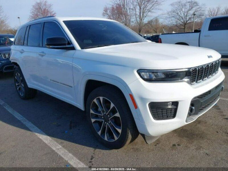 Niebieski ciemny Używany 2022 Jeep Grand Cherokee SUV | 120 220 zł - Obraz 1/4