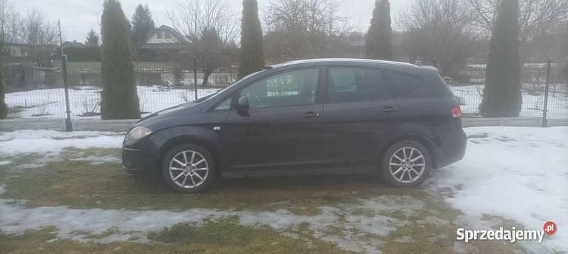 Używany Seat Altea XL 2010 Czarny Minivan