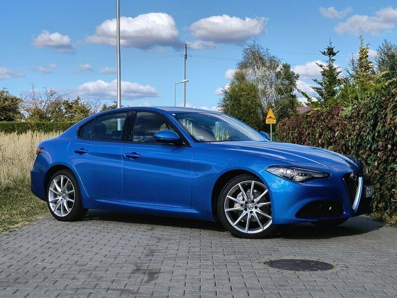 Używany Alfa Romeo Giulia 200 KM (147 kW) 2019 Niebieski (metalik) Sedan/Limuzyna