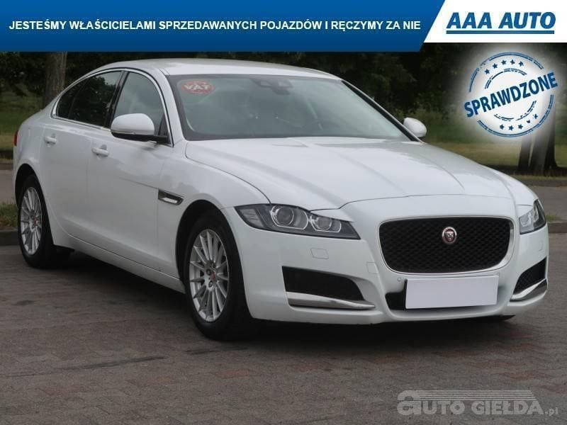 Biały Używany 2017 Jaguar XF Sedan/Limuzyna | 66 999 zł (Drogi) - Obraz 1/4