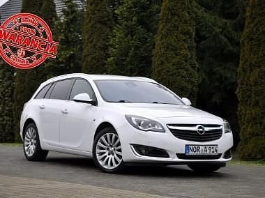 Biały Używany 2016 Opel Insignia Country Tourer Kombi | 33 900 zł (Dobra cena) - Obraz 1/4