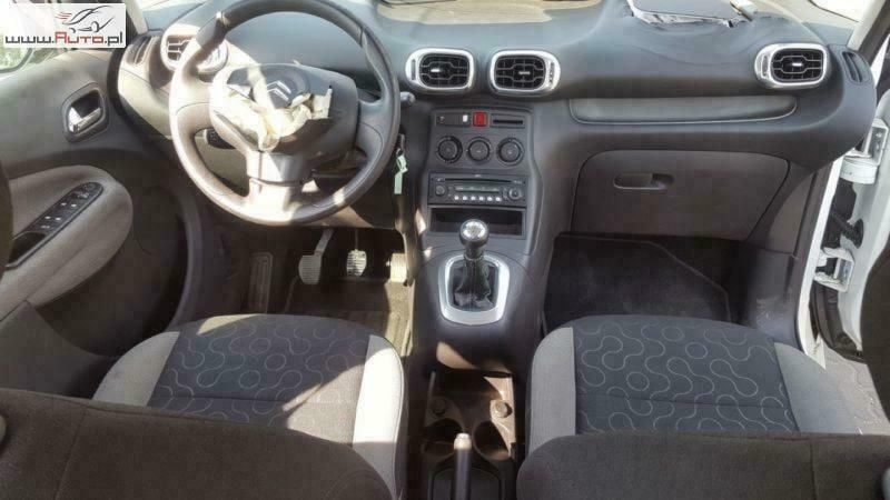 Używany Citroën C3 SELECTION 95 KM (69 kW) 2012 Biały Hatchback