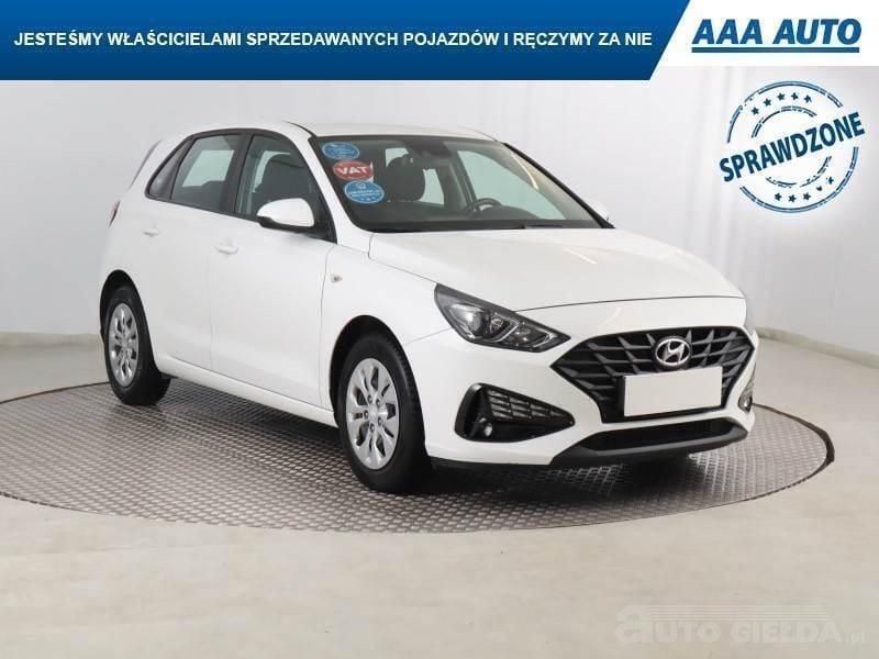 Biały Używany 2020 Hyundai i30 | 47 499 zł (Dobra cena) - Obraz 1/4