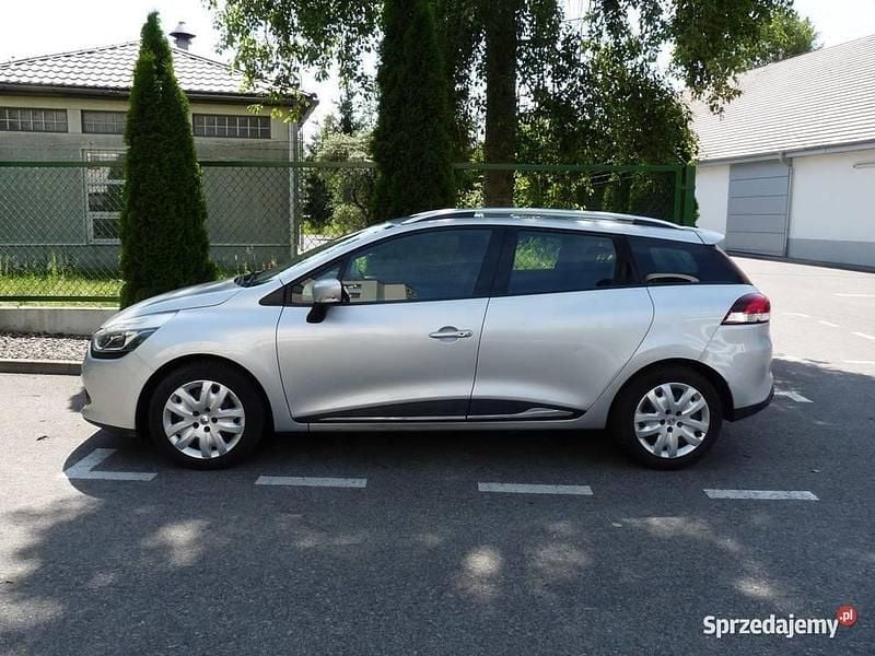 Używany Renault Clio GrandTour 90 KM (66 kW) 2013 Srebrny Kombi