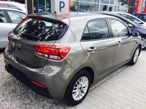Kia rio green
