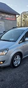 Używany Opel Zafira 110 KM (80 kW) 2010 Srebrny (metalik) Minivan