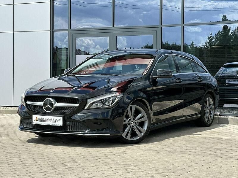 Czarny Używany 2017 Mercedes CLA200 Kombi | 77 799 zł (Uczciwa cena) - Obraz 1/3