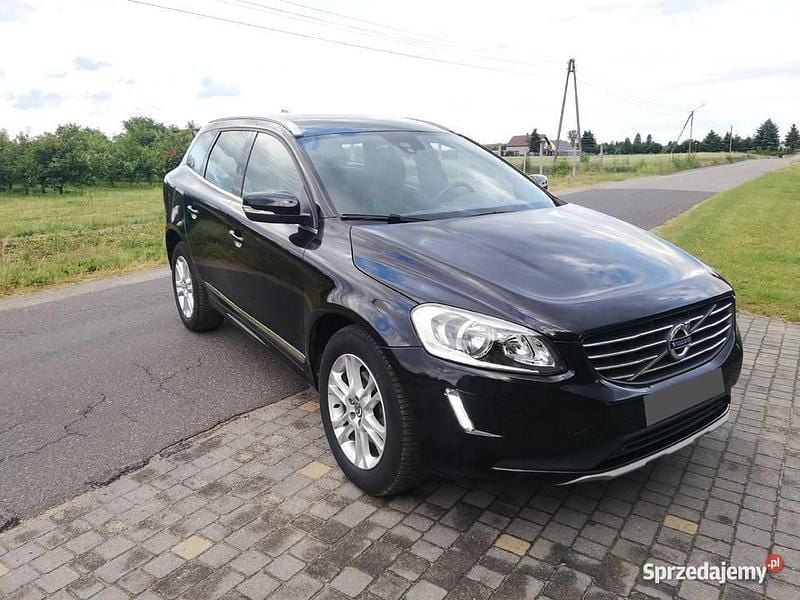 Czarny Używany 2015 Volvo XC60 SUV | 57 900 zł (Super Cena) - Obraz 1/4