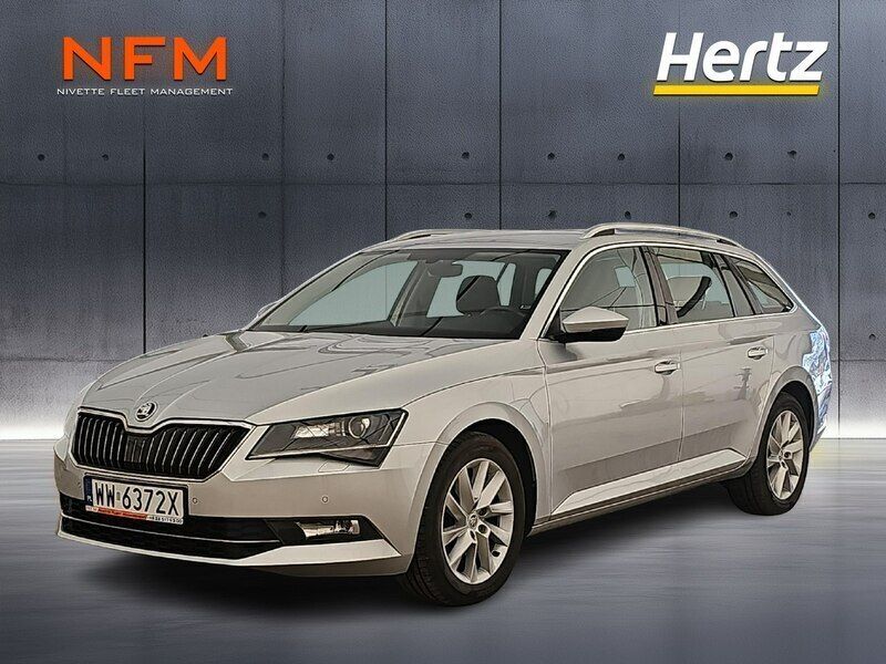 Srebrny Używany 2019 Skoda Superb Ambition Kombi | 79 500 zł (Uczciwa cena) - Obraz 1/3