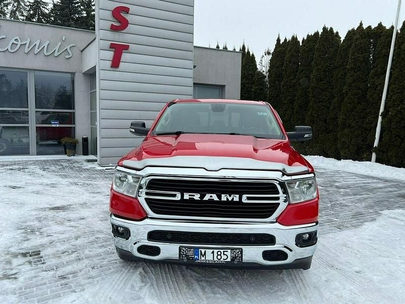 Używany Dodge Ram 401 KM (294 kW) 2020 Czerwony Pickup