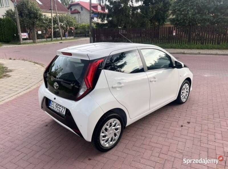 Używany Toyota Aygo 72 KM (52 kW) 2021 Hatchback