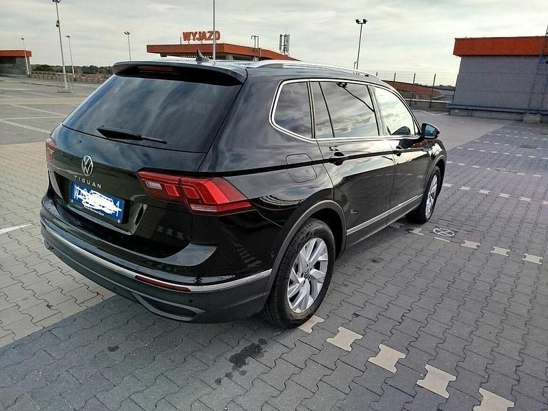 Używany VW Tiguan Allspace 150 KM (110 kW) 2021 Czarny SUV