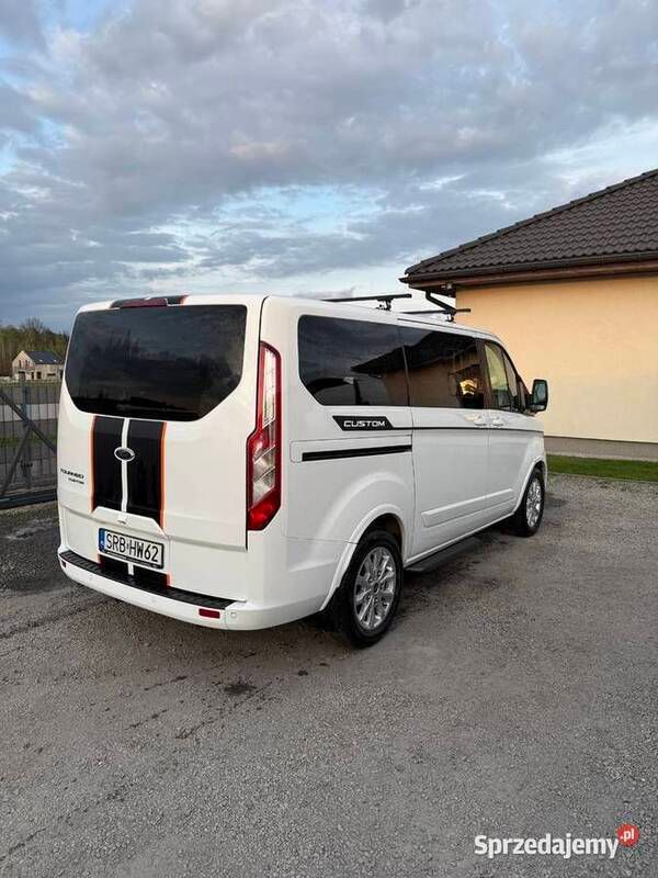 Używany 2020 Ford Tourneo Custom | 129 900 zł - Obraz 1/4