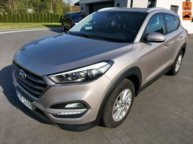 Używany Hyundai Tucson 115 KM (84 kW) 2016 Brązowy SUV